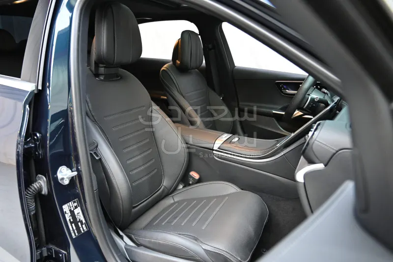 2023 مرسيدس - بنز سي 200