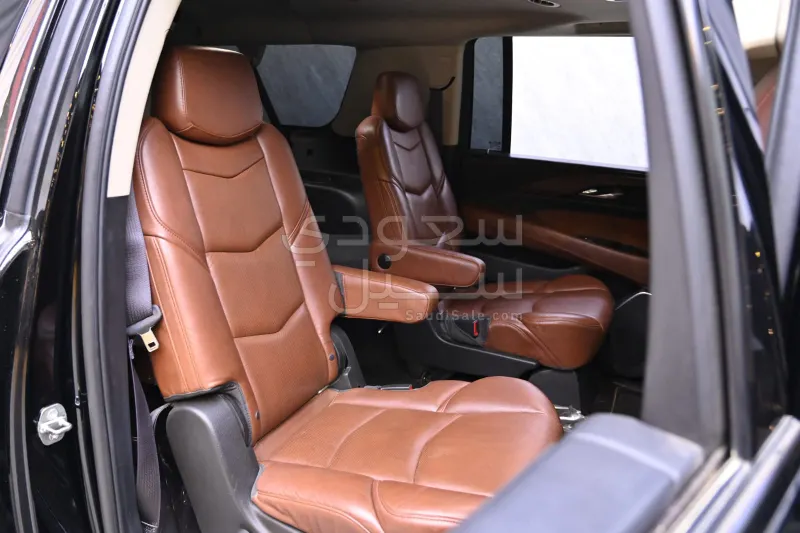 2016 كاديلاك اسكاليد سبورت