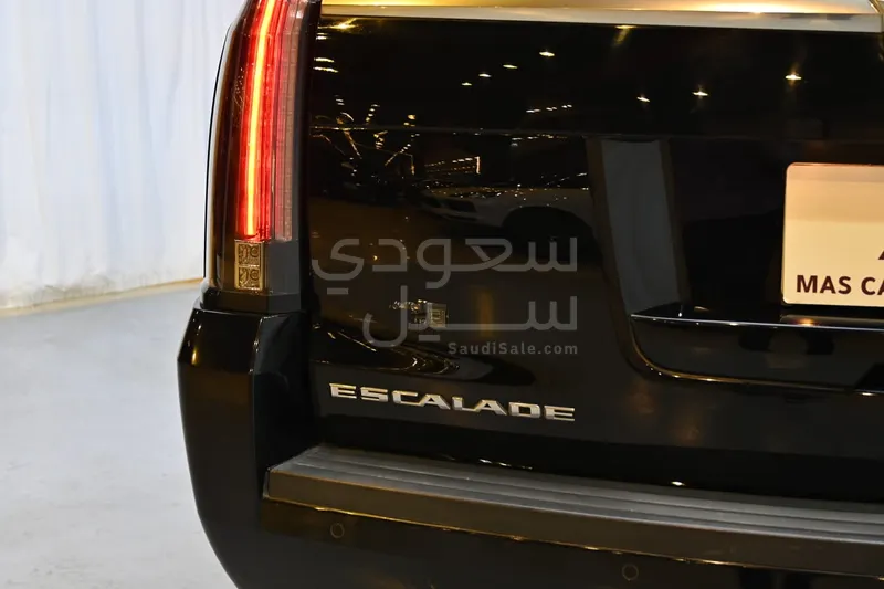 2016 كاديلاك اسكاليد سبورت