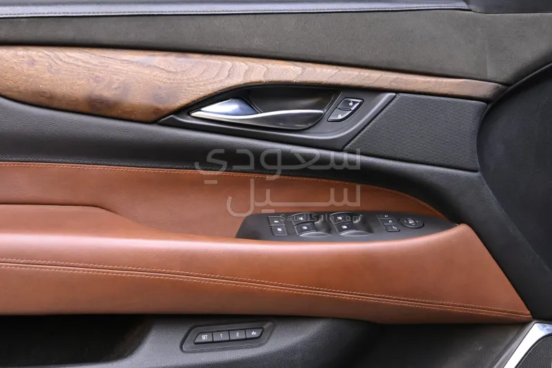 2016 كاديلاك اسكاليد سبورت