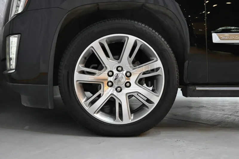 2016 كاديلاك اسكاليد سبورت