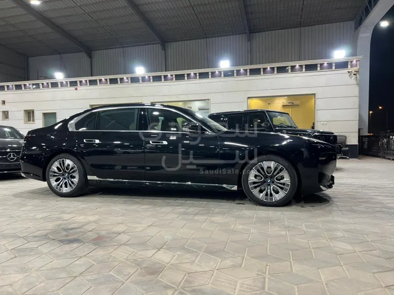 2026 BMW 7 Series 735i