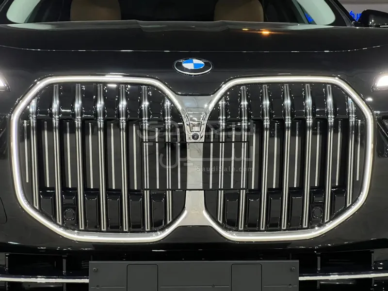 2026 BMW 7 Series 735i