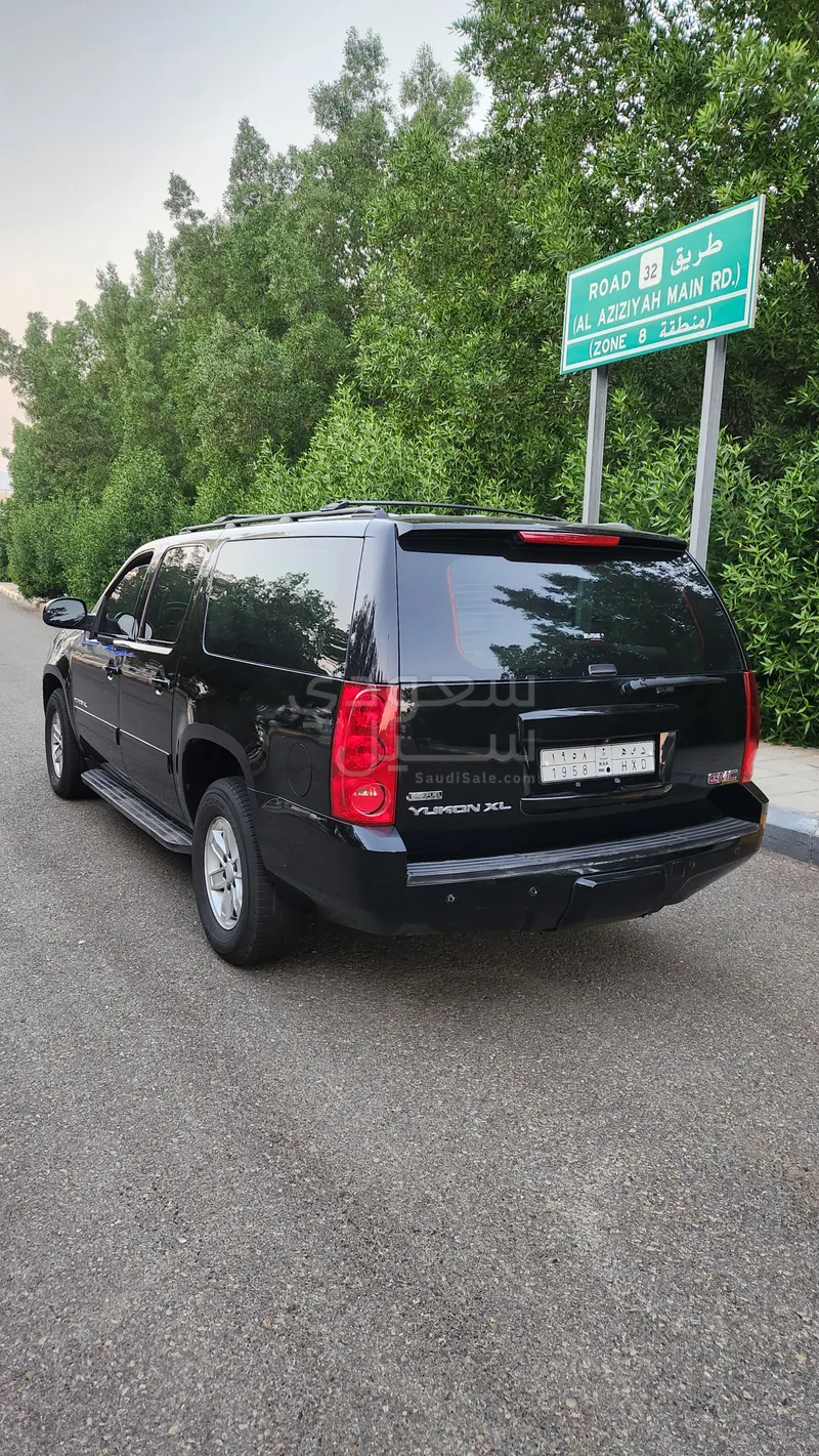 2010 جي ام سي يوكون اكس ال