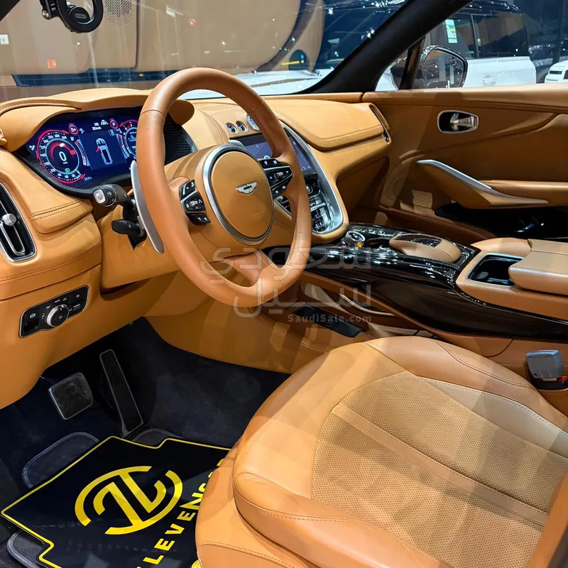 2023 استون مارتن دي بي اكس 707