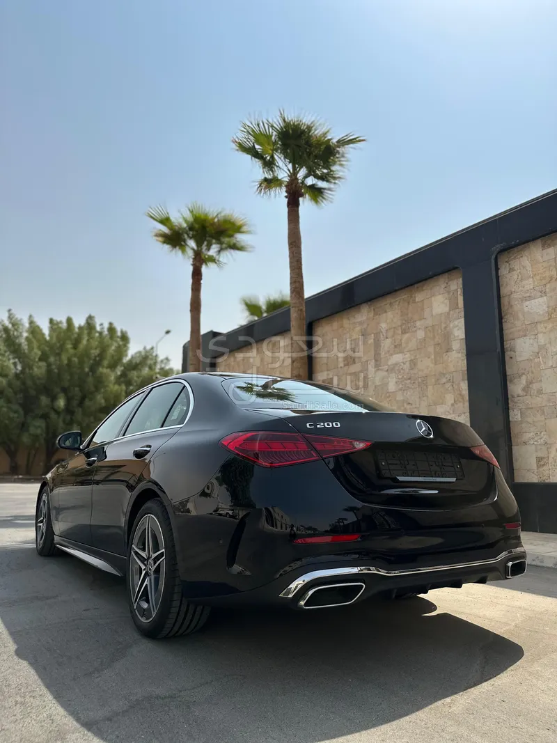 2025 مرسيدس - بنز سي 200