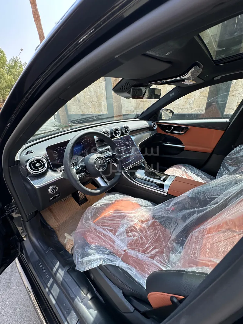 2025 مرسيدس - بنز سي 200