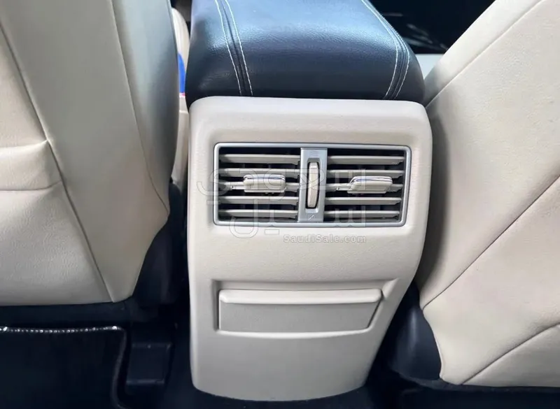 2018 نيسان ماكسيما