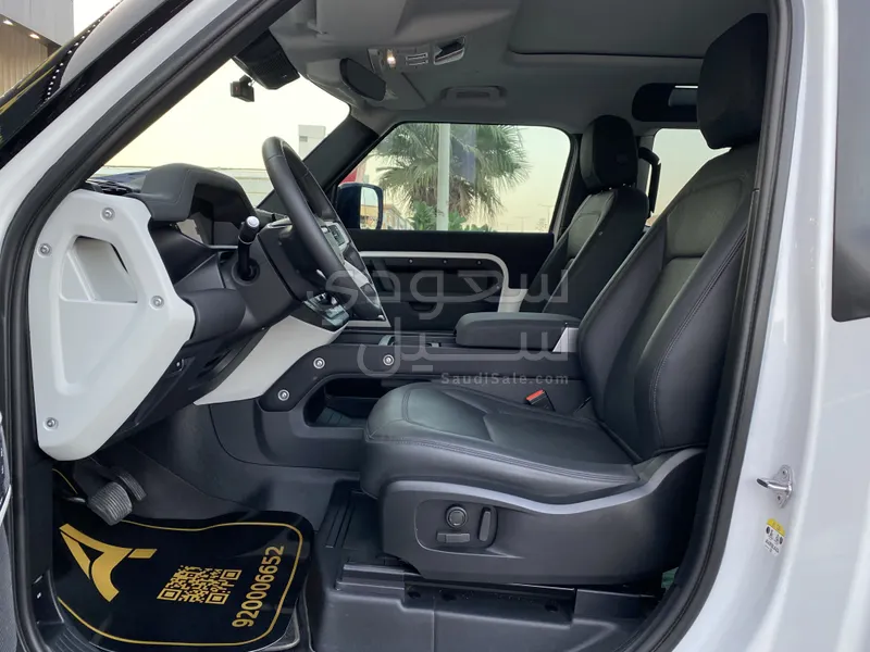 2023 لاند روفر ديفيندر 90