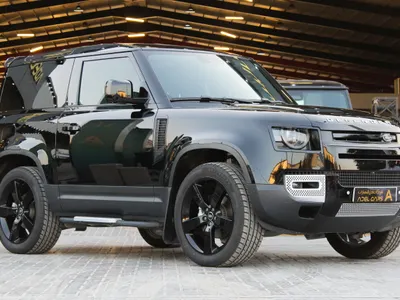 2023 لاند روفر ديفيندر 90