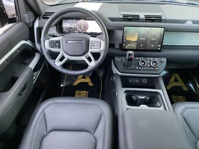 2023 لاند روفر ديفيندر 90