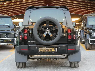 2023 لاند روفر ديفيندر 90