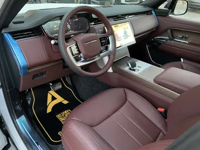 2025 لاند روفر رينج روفر اوتوبيوغرافي