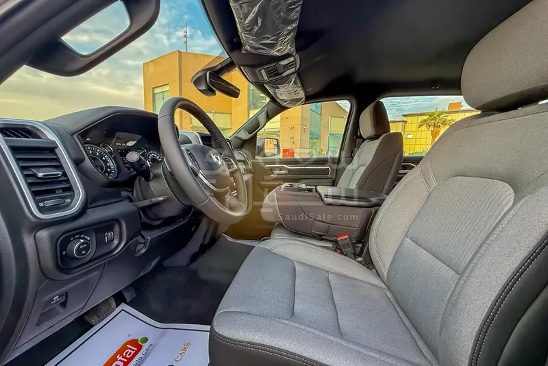 2022 دودج رام 1500 بيج هورن