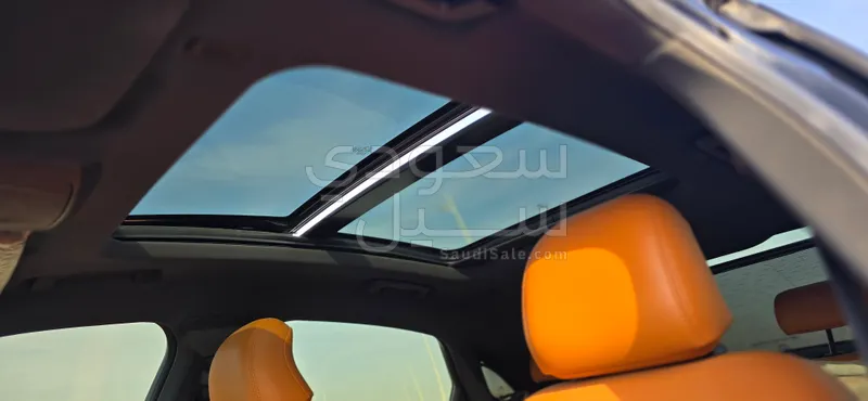 2022 فورد توروس تايتينيوم