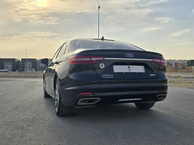 2022 فورد توروس تايتينيوم