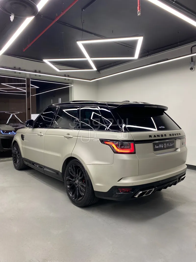 2014 لاند روفر رينج روفر سبورت اتش اس اي