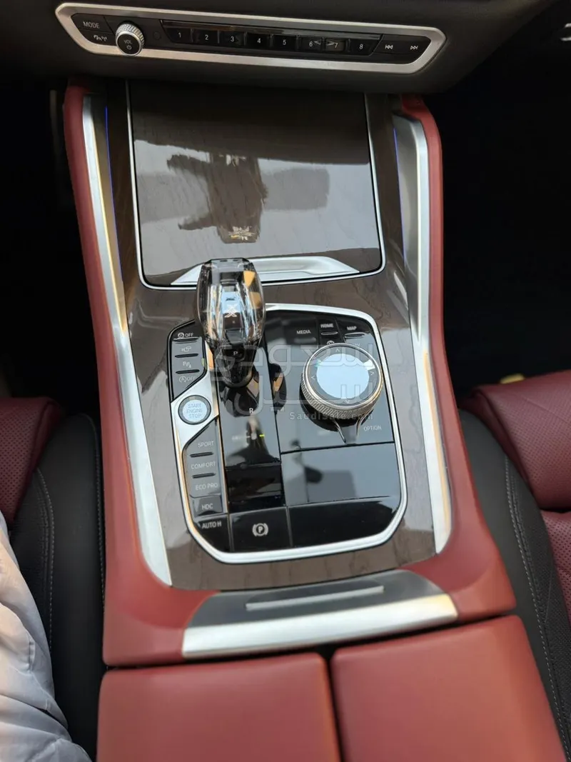 2023 بي ام دبليو الفئة اكس 6 إم كت