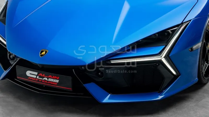 2025 لمبرجيني ريفويلتو