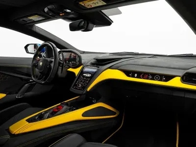 2025 لمبرجيني ريفويلتو