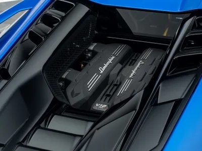 2025 لمبرجيني ريفويلتو