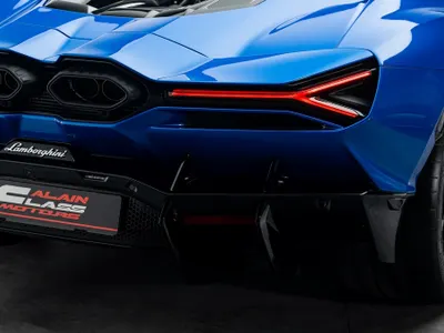 2025 لمبرجيني ريفويلتو