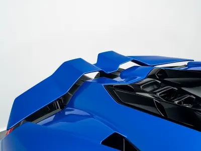 2025 لمبرجيني ريفويلتو