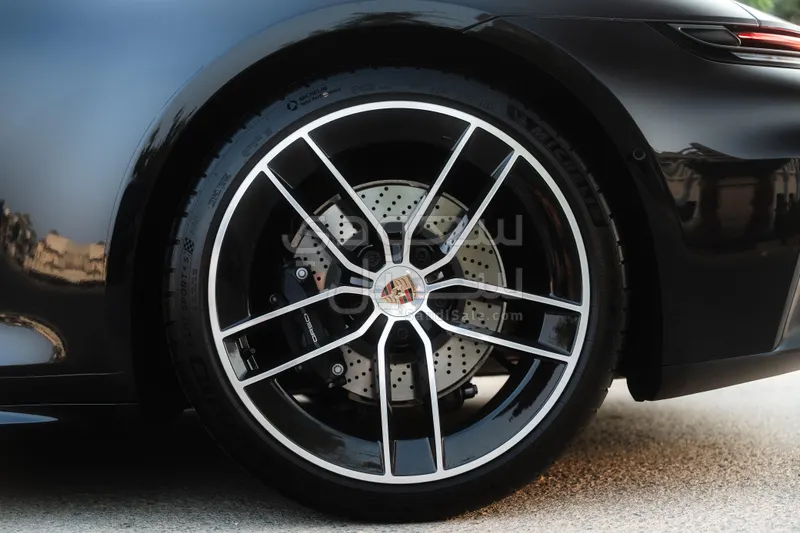 2025 بورش 911 كاريرا كابريوليه