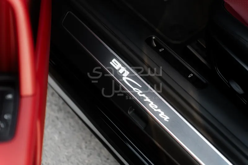 2025 بورش 911 كاريرا كابريوليه