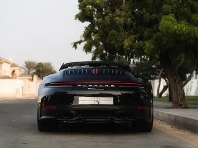 2025 بورش 911 كاريرا كابريوليه