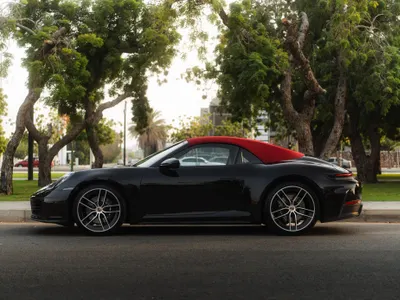 2025 بورش 911 كاريرا كابريوليه