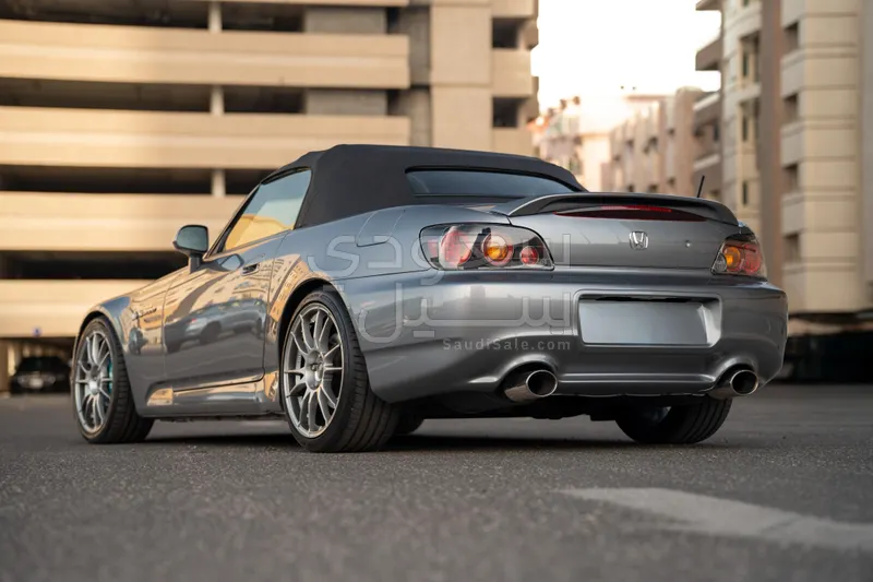 2008 هوندا اس 2000