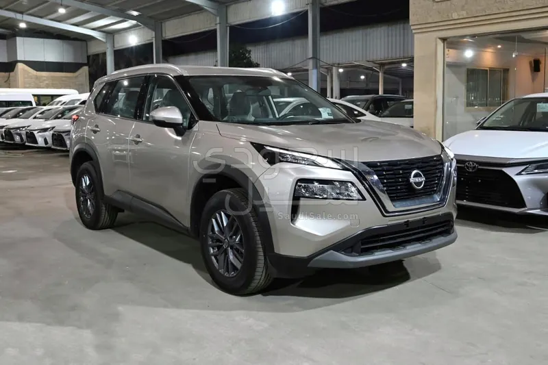 2025 نيسان اكس - ترايل