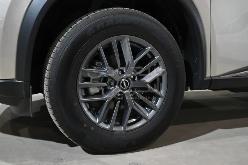 2025 نيسان اكس - ترايل