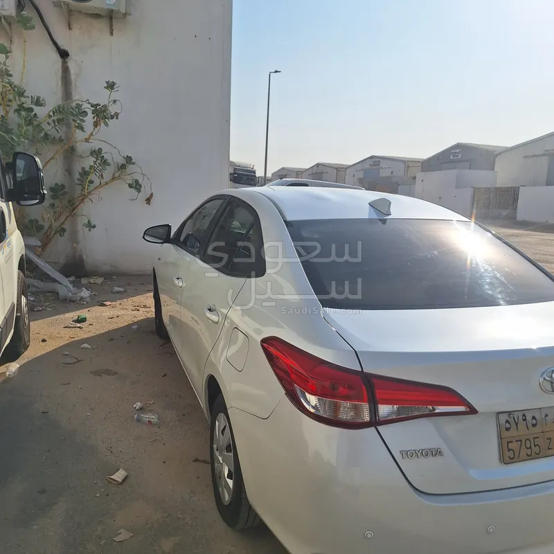 2021 تويوتا ياريس جي ار