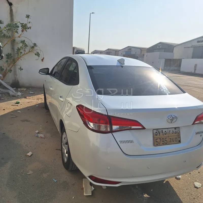 2021 تويوتا ياريس جي ار