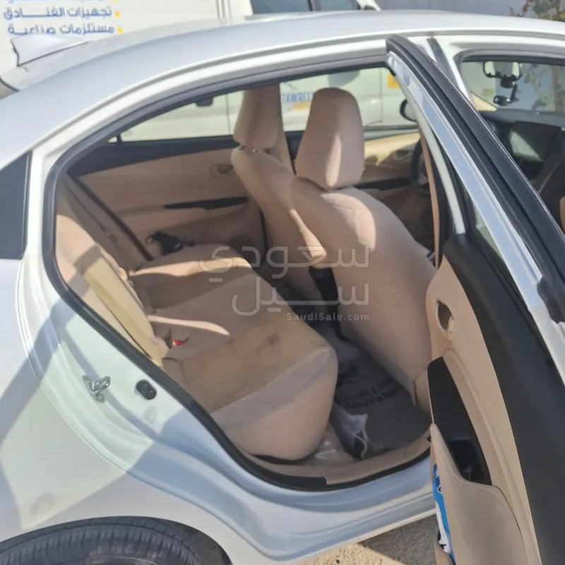 2021 تويوتا ياريس جي ار