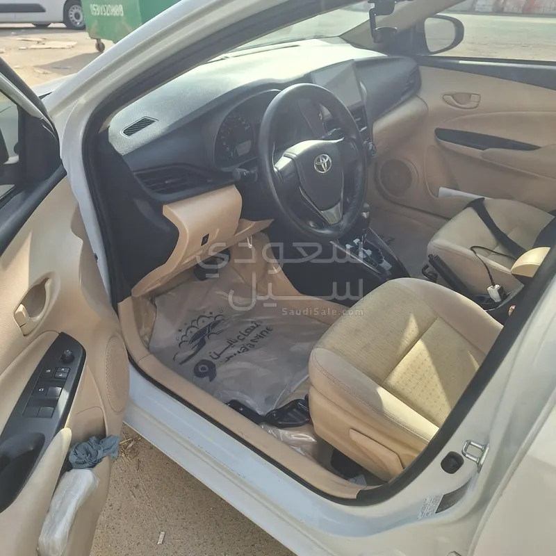 2021 تويوتا ياريس جي ار