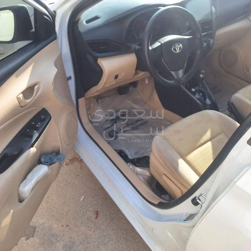 2021 تويوتا ياريس جي ار