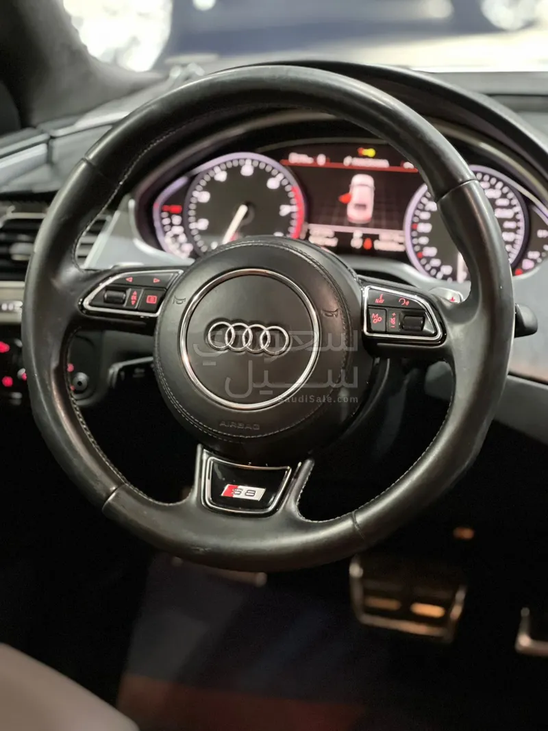 2016 اودي اس 8