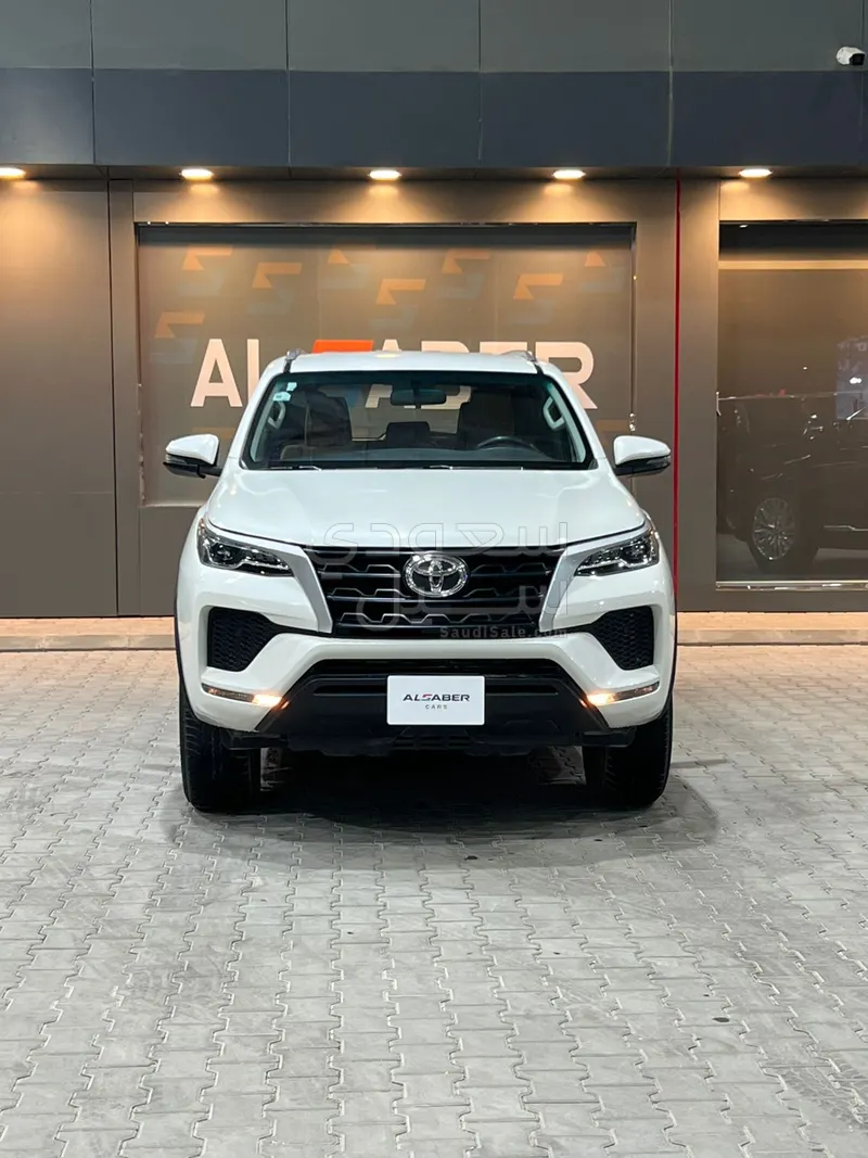 2021 تويوتا فورشنر جي اكس