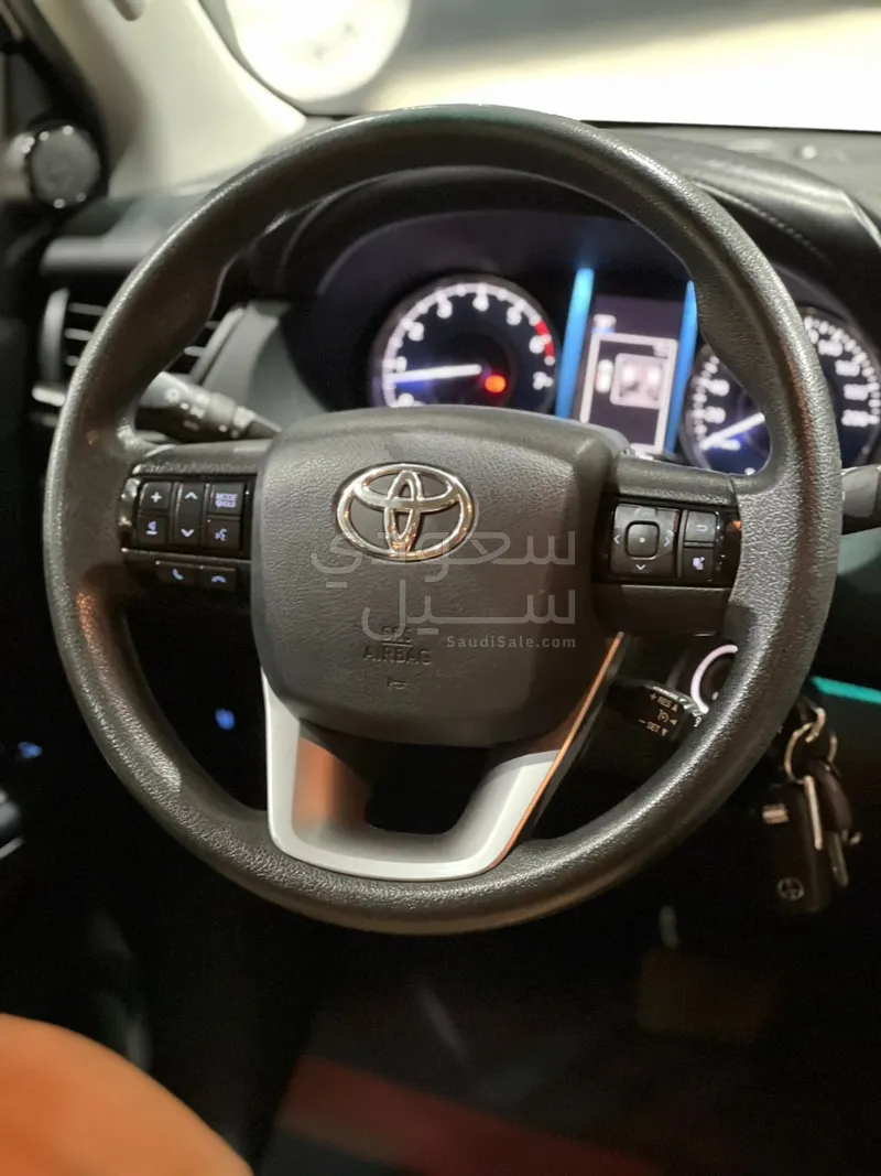 2021 تويوتا فورشنر جي اكس