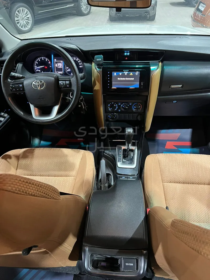 2021 تويوتا فورشنر جي اكس