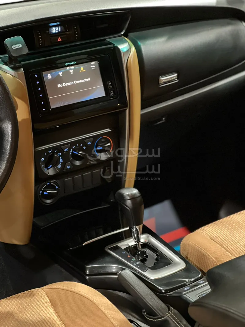 2021 تويوتا فورشنر جي اكس