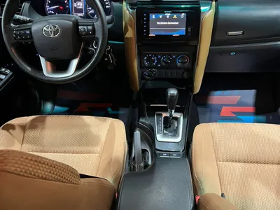 2021 تويوتا فورشنر جي اكس