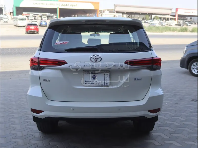 2022 تويوتا فورشنر جي اكس