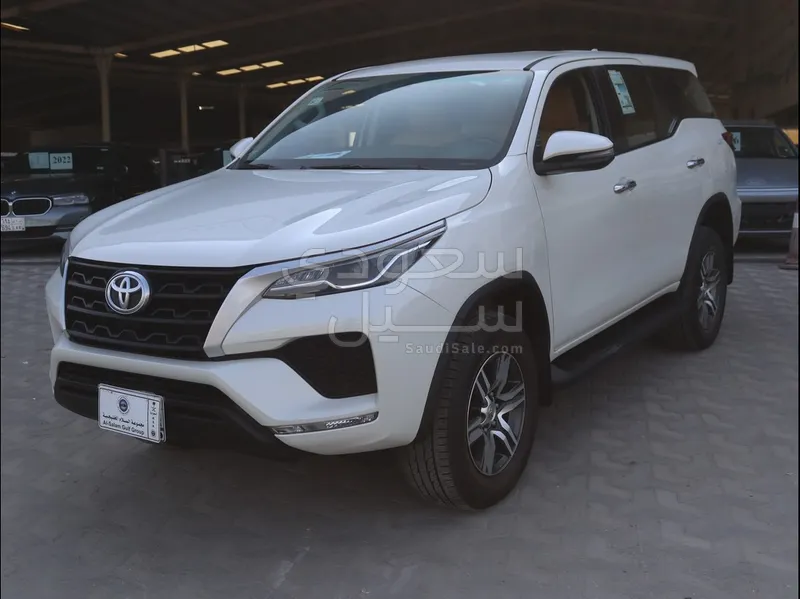 2022 تويوتا فورشنر جي اكس