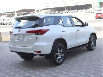 2022 تويوتا فورشنر جي اكس