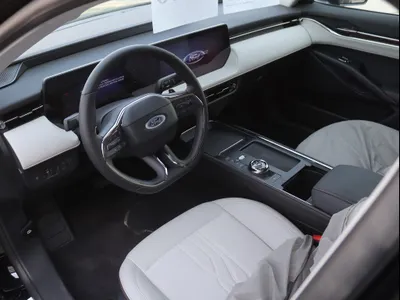 2026 فورد توروس تايتينيوم