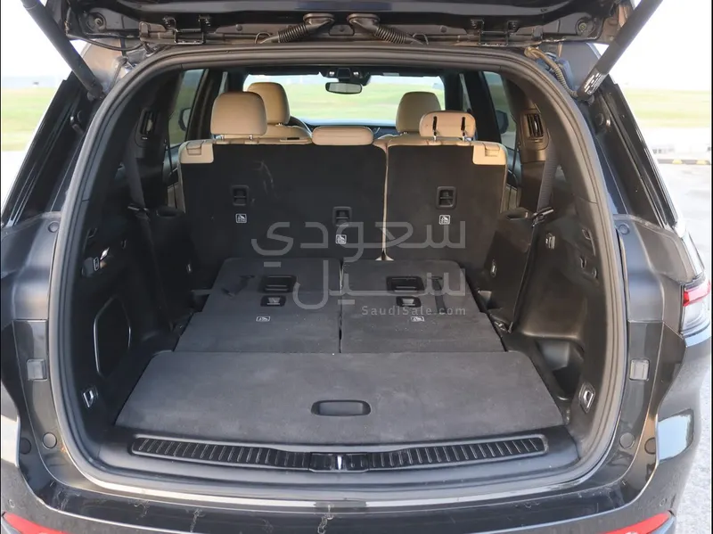 2023 جييب جراند شيروكي ليميتد